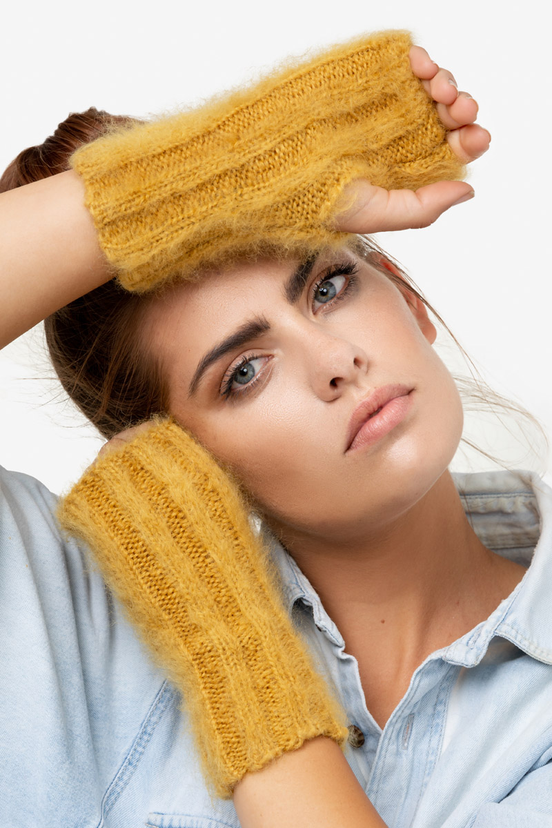Model-CozyCuffs-Mustard