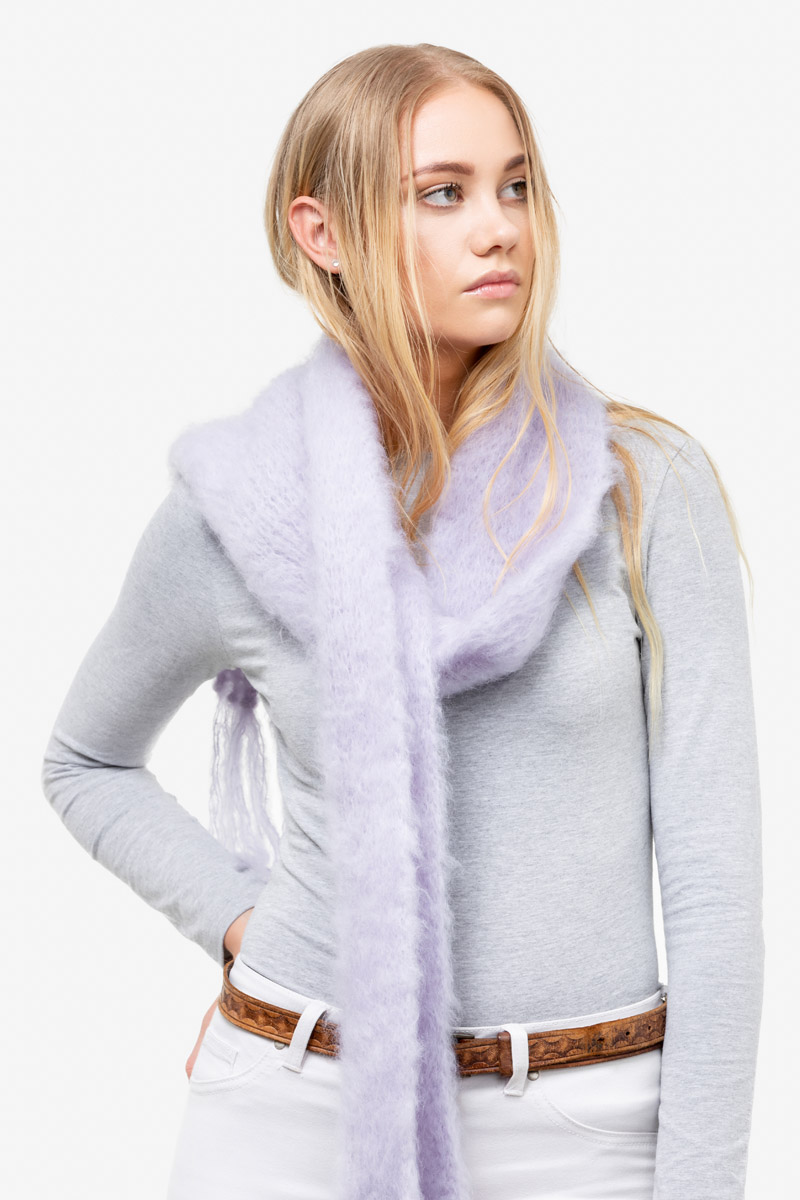 Model-Cuddles-Lilac