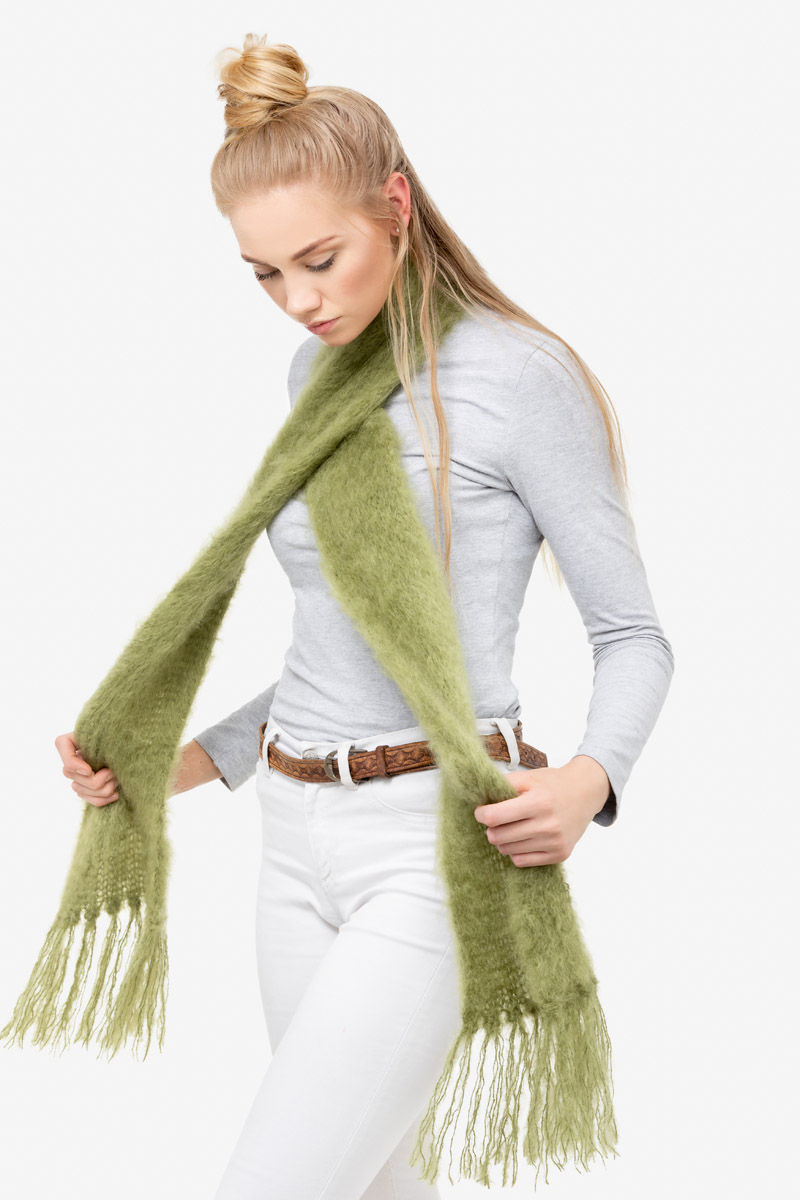 Model-Cuddles-Olive